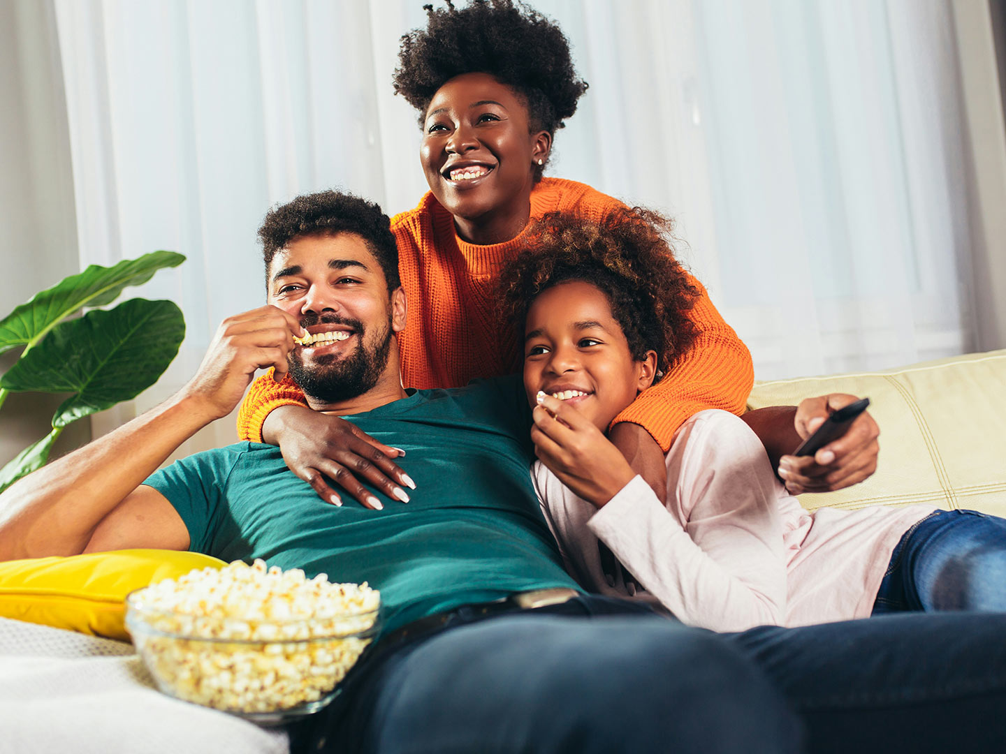 7 Essentials for a Cozy Movie Night In